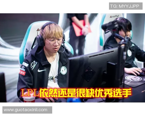 火箭破冰夺季胜，费城不败开局惊艳，文班亚马展新姿，马卡宁写历史