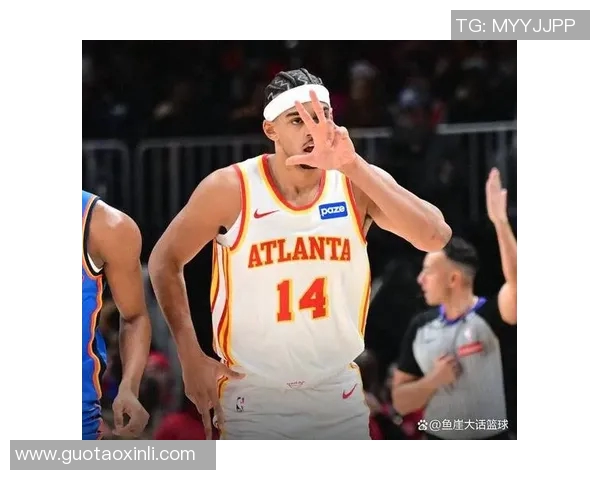 看着就疼!艾顿上篮被克雷伊奇打到下体 痛苦俯身缓一下